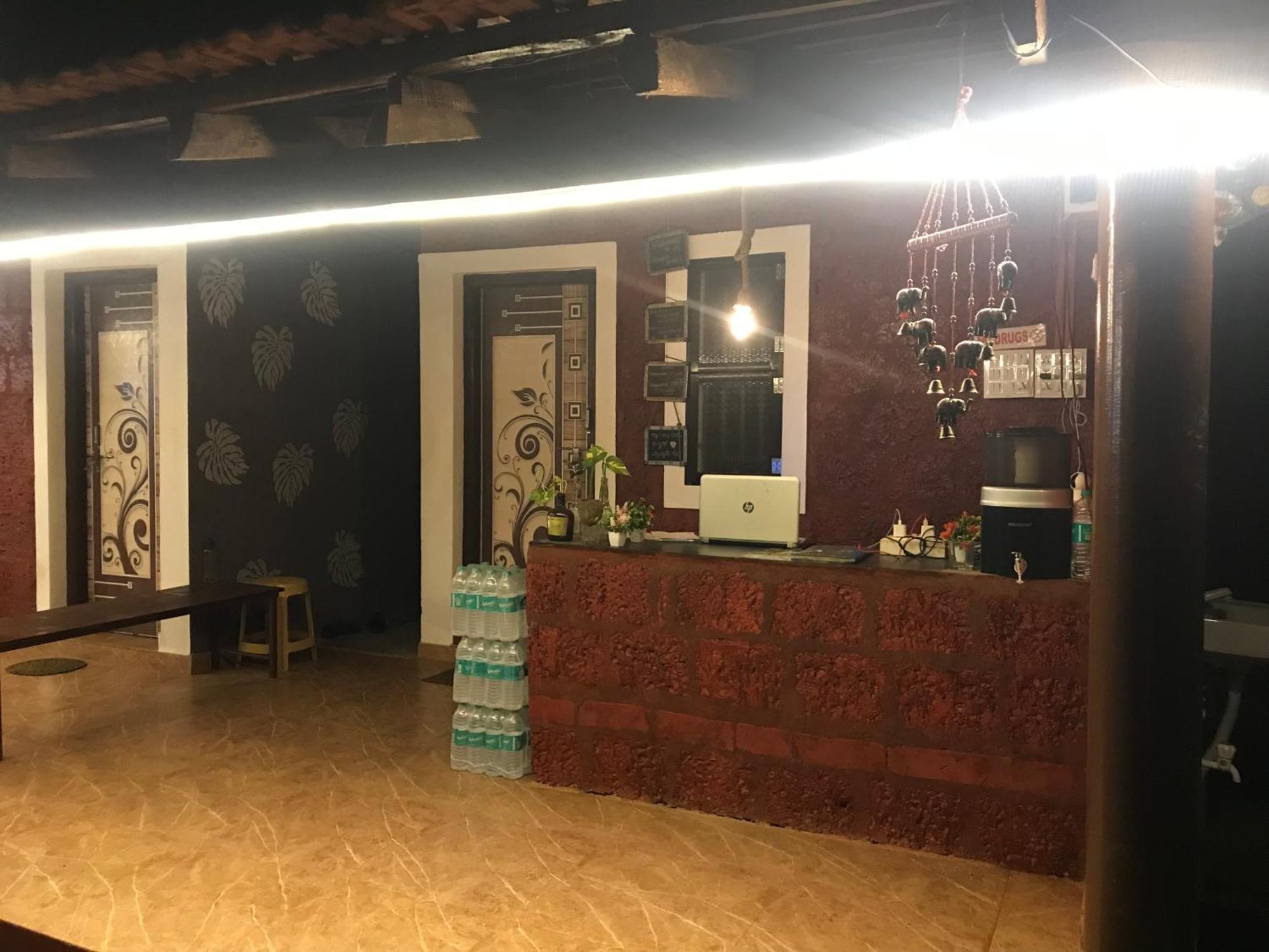 Tusker Tribe Hostel Gokarna  Εξωτερικό φωτογραφία