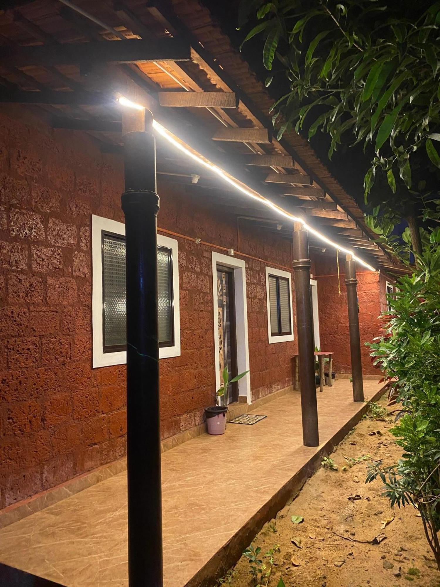 Tusker Tribe Hostel Gokarna  Εξωτερικό φωτογραφία